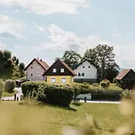 Karin Am Seggauberg Leibnitz