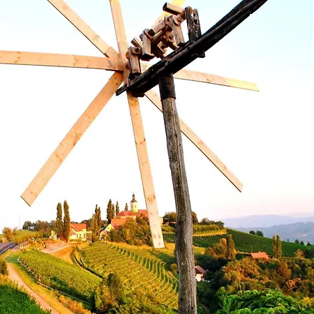 Апартаменты Karin Am Seggauberg Лейбниц