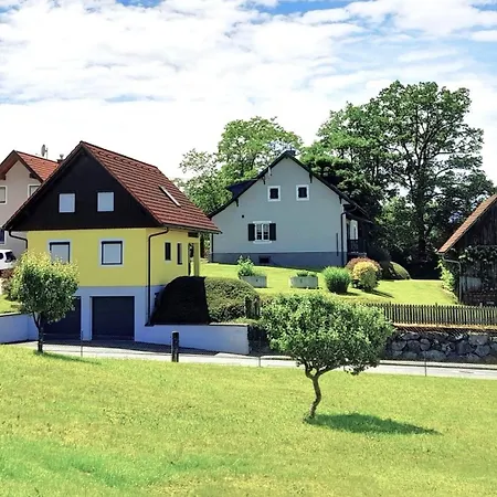 Karin Am Seggauberg Leibnitz