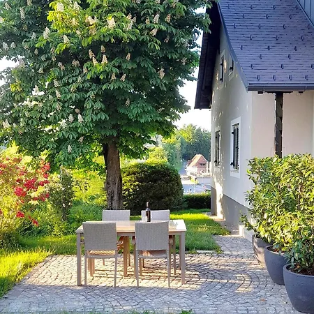 Karin Am Seggauberg Apartman