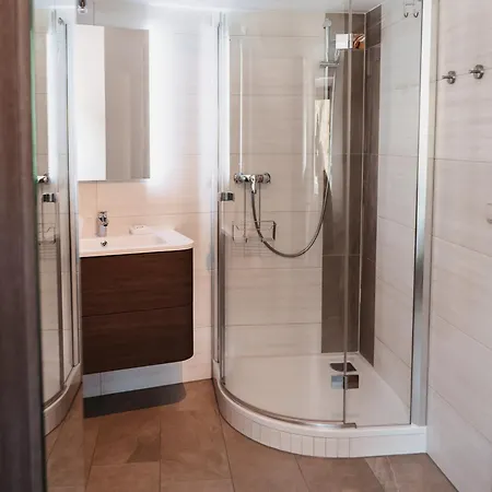 Karin Am Seggauberg Апартаменты Лейбниц